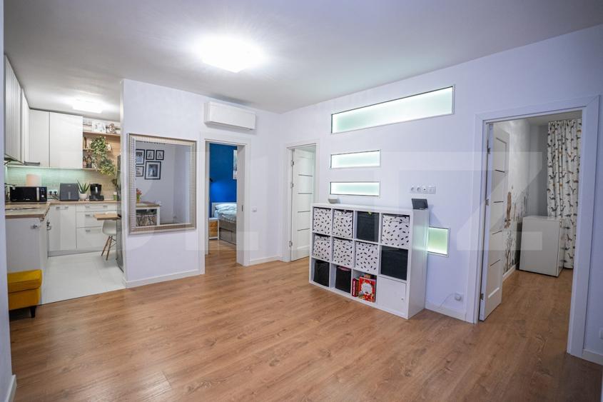 Apartament cu 4 camere decomandat, mobilat în Iris