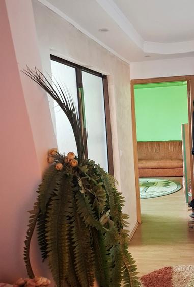 Apartament cu 3 camere decomandat, mobilat în Ultracentral