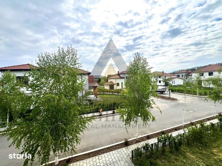Casă cu 5 camere cu Teren 707 Mp în Corbeanca