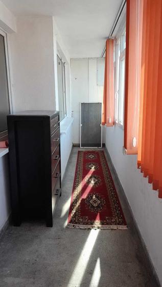 Apartament cu 2 camere semidecomandat în Bucur Obor