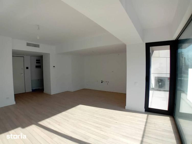 Apartament cu 3 camere în 13 Septembrie