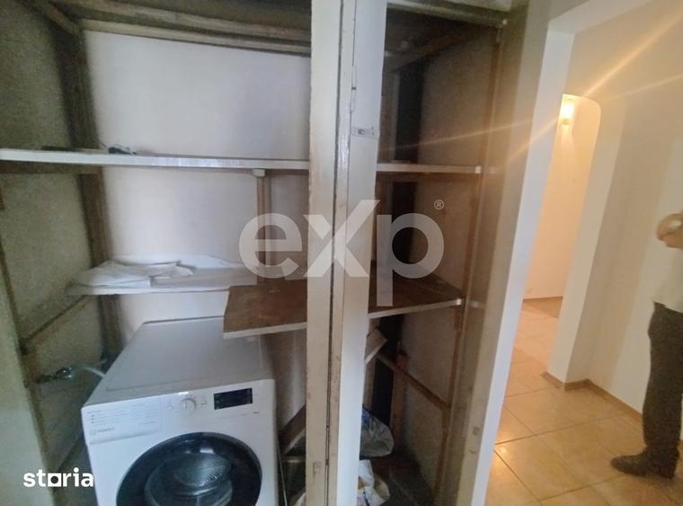 Apartament cu 3 camere decomandat, mobilat în Prundu