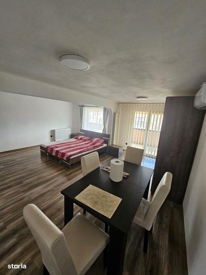 Casă cu 4 camere cu Teren 300 Mp în Central