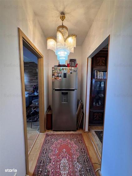 Apartament cu 3 camere semidecomandat, mobilat în Corbeanca