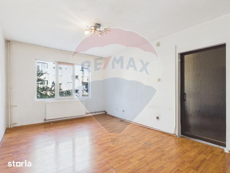 Apartament cu 2 camere decomandat în Crângași