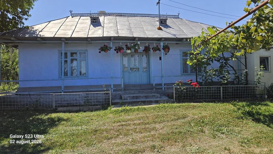 Casă cu 3 camere în Central