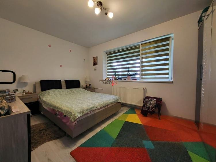 Apartament cu 3 camere decomandat în Theodor Pallady