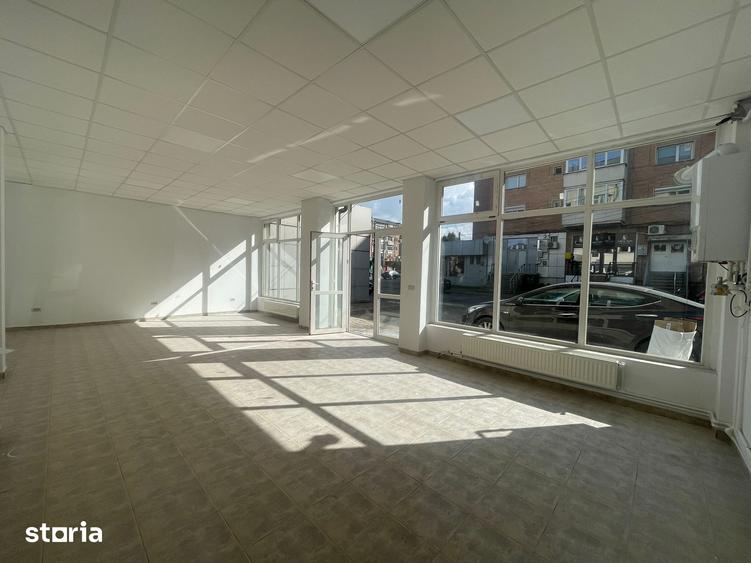 Spațiu comercial, de 72 mp, în Mioriței