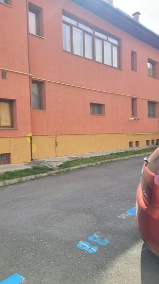 Spațiu comercial, de 500 mp, în Drumul Carului