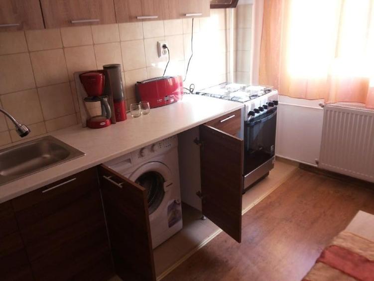 Inchiriez apartament intim pe termen lung - 7