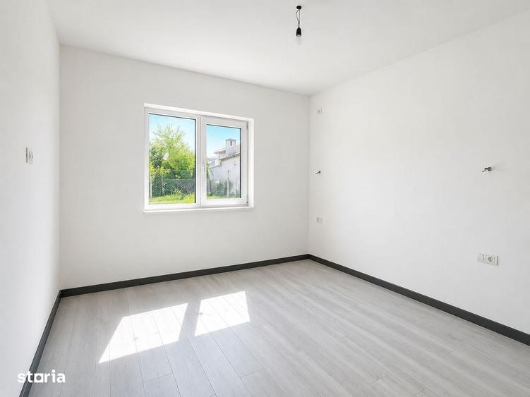Casă cu 3 camere în Dumbrăvița