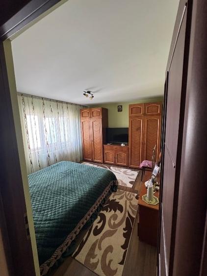 Apartament cu 3 camere decomandat, mobilat în Nord