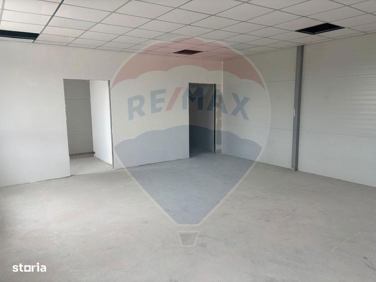 Spațiu comercial, de 1,436 mp, în Florești