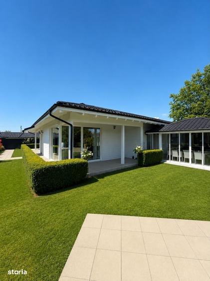 Casă cu 4 camere cu Teren 821 Mp în Cărpiniș
