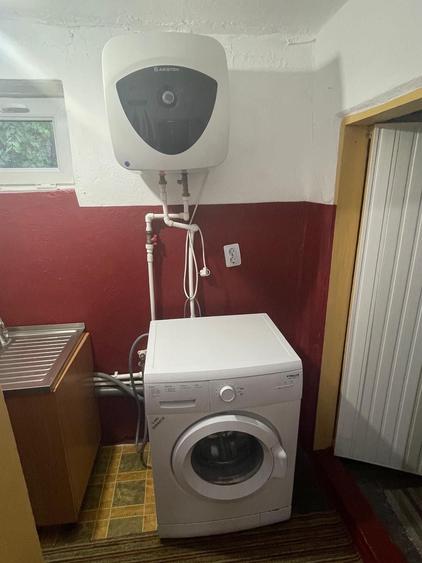 Casă cu 4 camere în Coteana