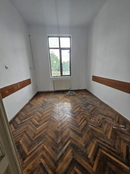 Spațiu comercial, de 60 mp, în Central