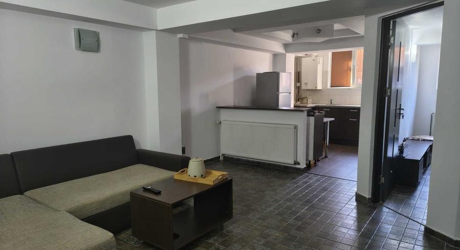 Apartament cu 2 camere semidecomandat în Steaua