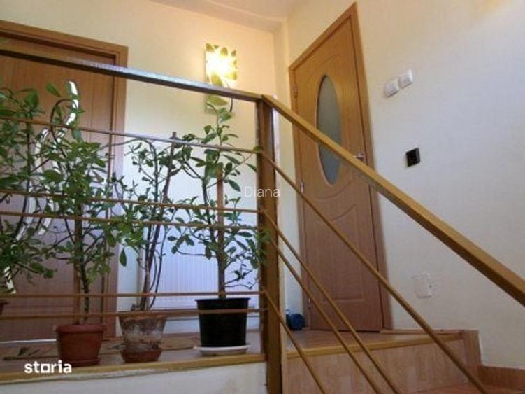 Vila 13 camere Voineasa, Valcea investitie montana pret de apartament