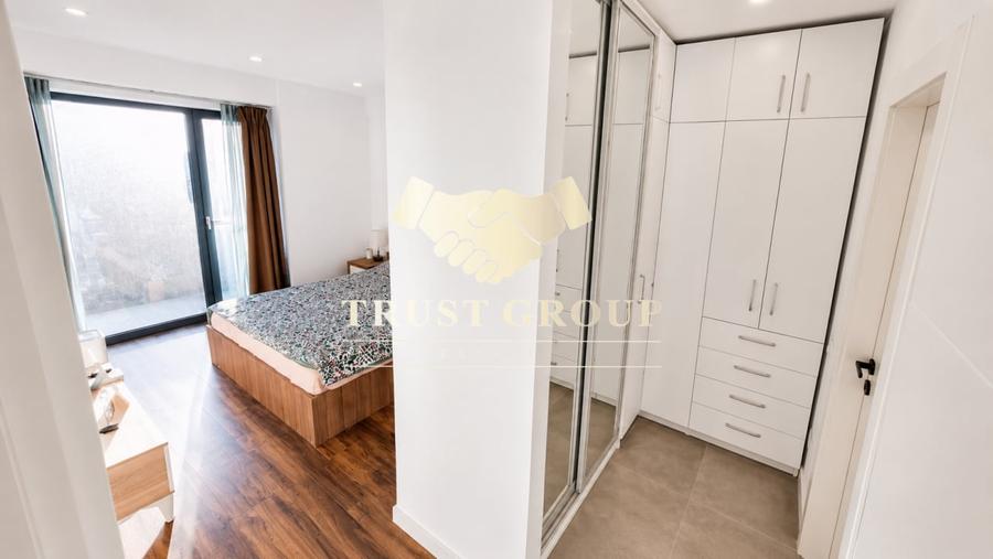 Apartament cu 3 camere decomandat în Victoriei