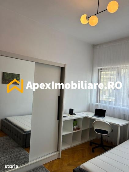 Apartament cu 3 camere semidecomandat în Eminescu
