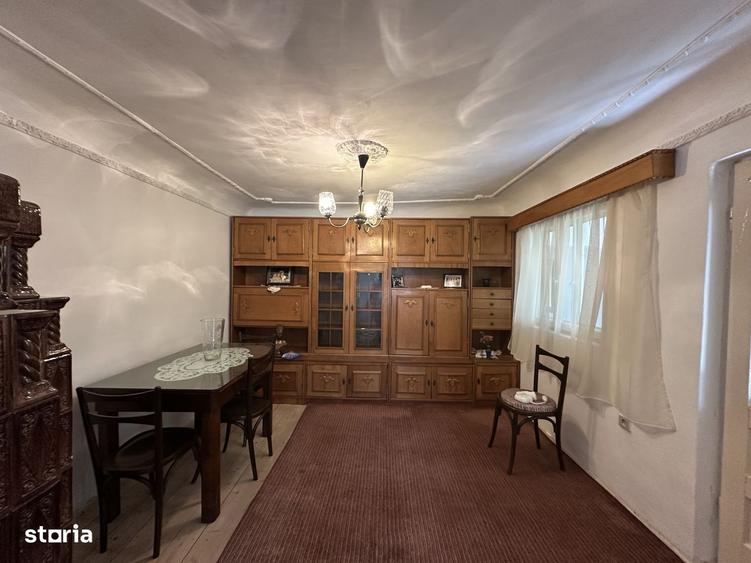 Casă cu 4 camere în Buna Vestire