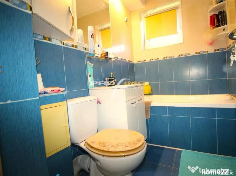 Apartament cu 3 camere semidecomandat în City Park Mall