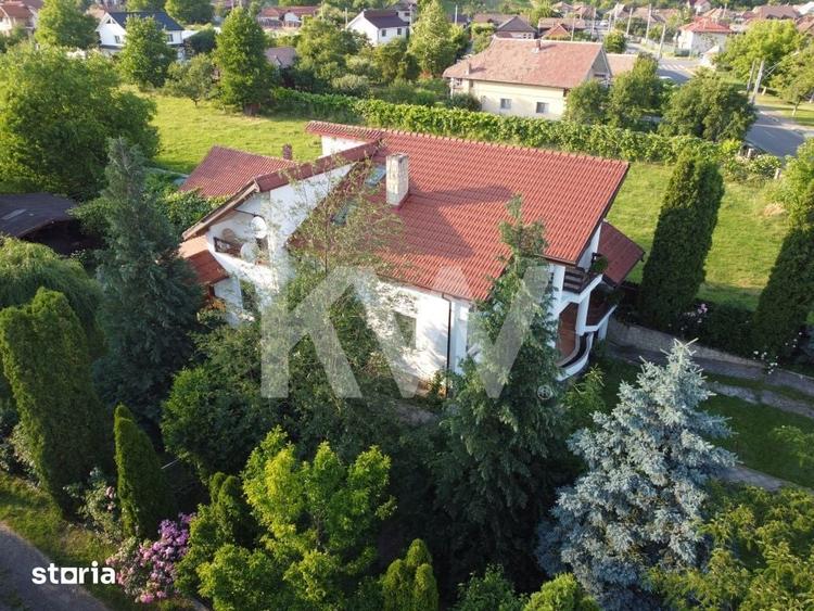 Casă cu 6 camere cu Teren 2803 Mp în Coman