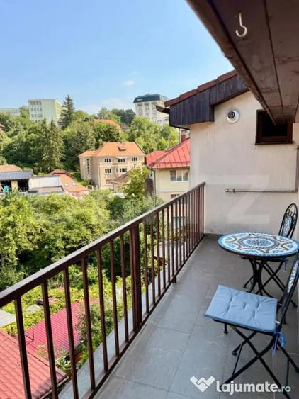 Apartament cu 3 camere decomandat în Central
