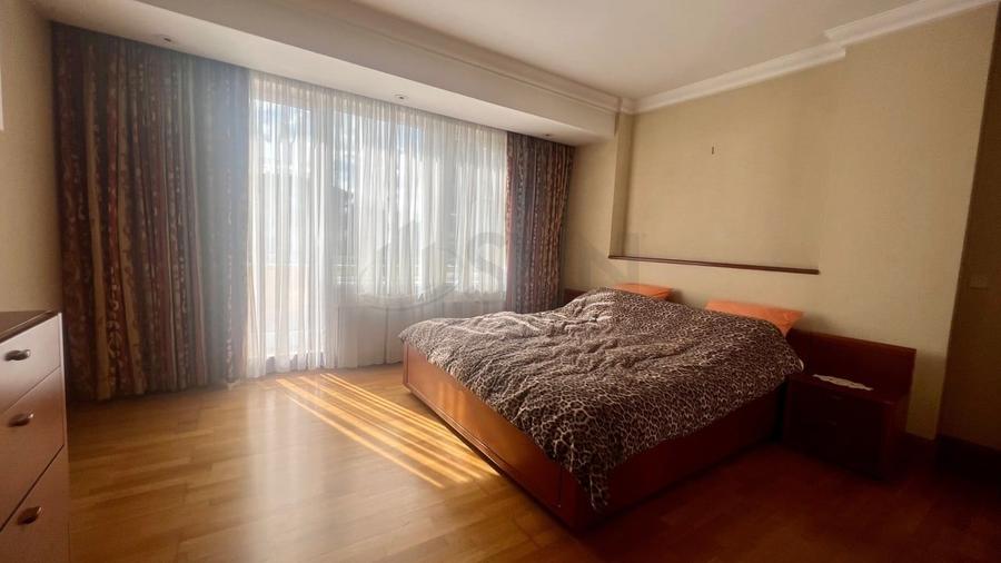 Apartament cu 3 camere decomandat, mobilat în Dorobanți