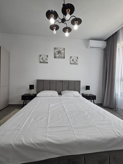 Apartament cu 2 camere decomandat în Palazu Mare