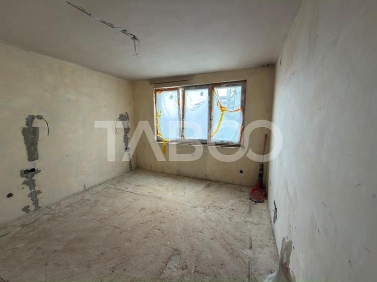 Apartament cu 2 camere semidecomandat în Mihai Viteazul