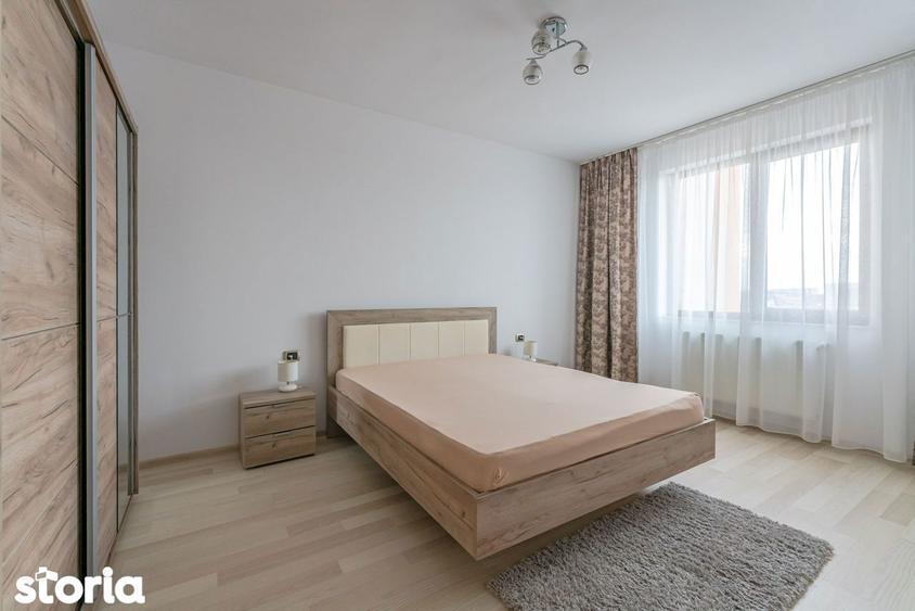 Apartament cu 3 camere semidecomandat, mobilat în Tractorul