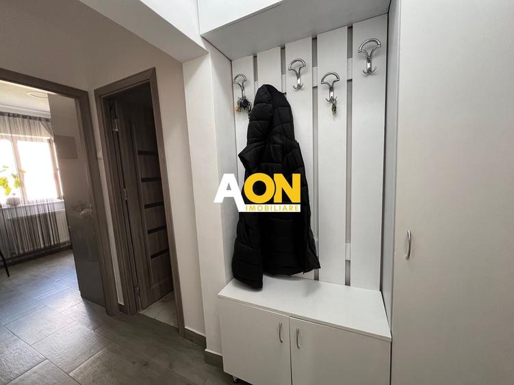 Apartament cu 3 camere decomandat, mobilat în Cetate
