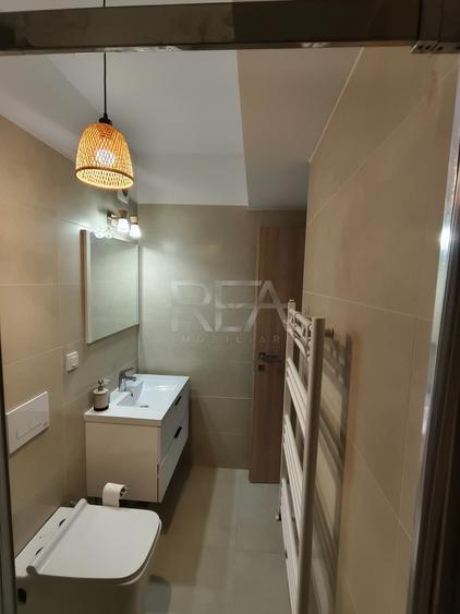 Apartament cu 3 camere decomandat, mobilat în Pipera