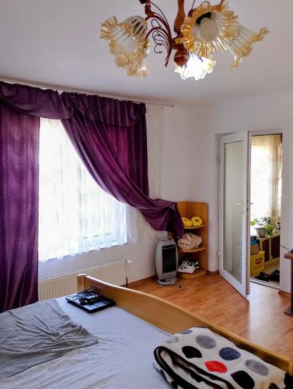Casă individuală cu 5 camere cu Teren 1800 Mp în Chizătău