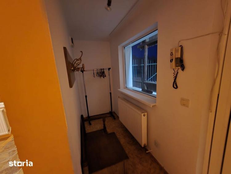 Casă cu 5 camere cu Canalizare în Dâmbul Rotund