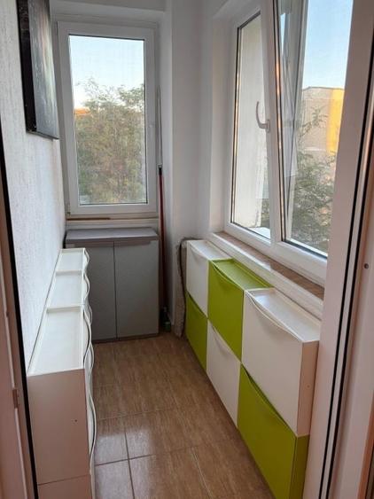 Apartament cu 3 camere decomandat, mobilat în Bucovina