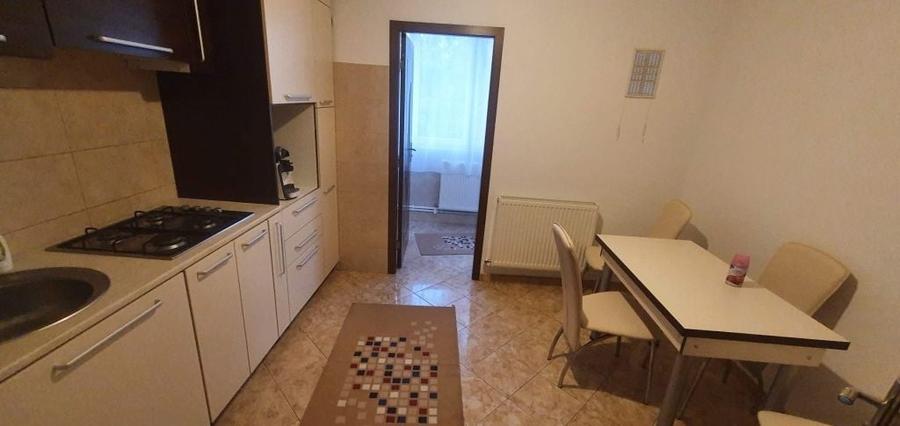 Inchiriez apartament 2 camere foarte ingrijit - 6