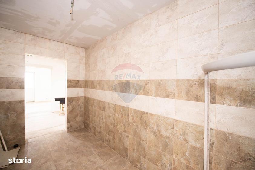 Casă cu 4 camere în Central