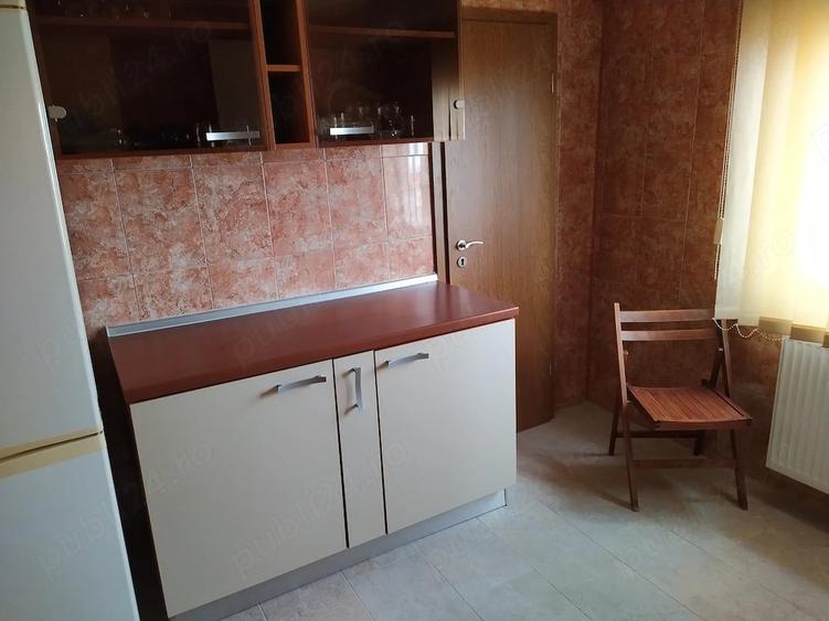 Apartament cu 4 camere decomandat în Steaua