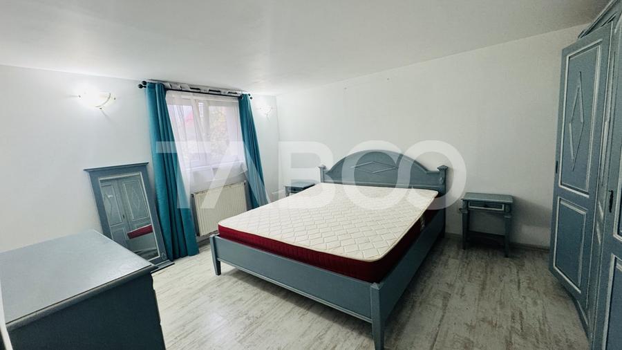Apartament cu 3 camere nedecomandat, mobilat în Central