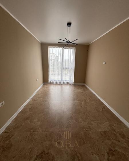 Apartament cu 3 camere semidecomandat în Nord