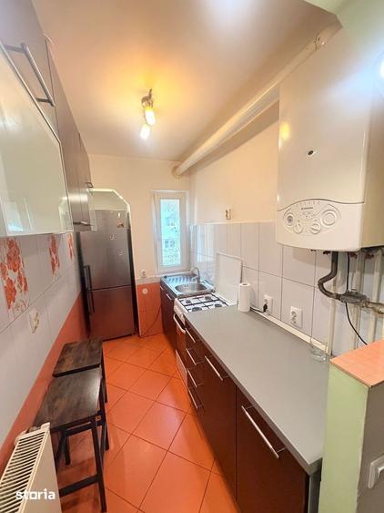 Apartament cu 2 camere nedecomandat, mobilat în Vasile Aaron