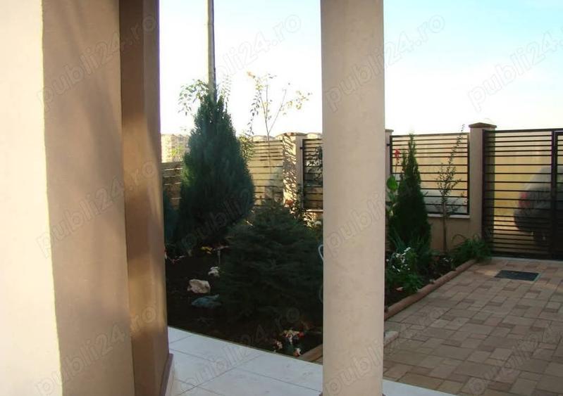 Casă individuală cu 8 camere cu Teren 380 Mp în Militari