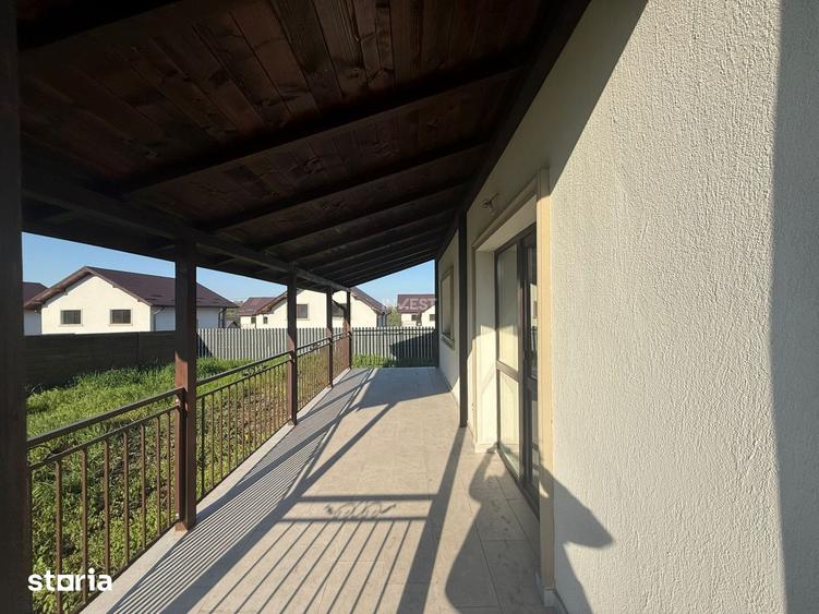 Casă cu 5 camere cu Teren 1100 Mp în Valea Lupului