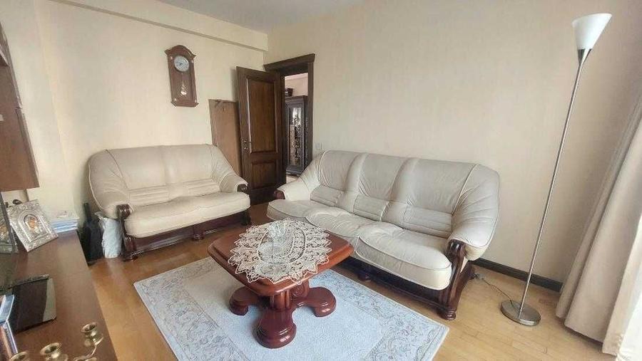 Casă cu 4 camere în Baciu