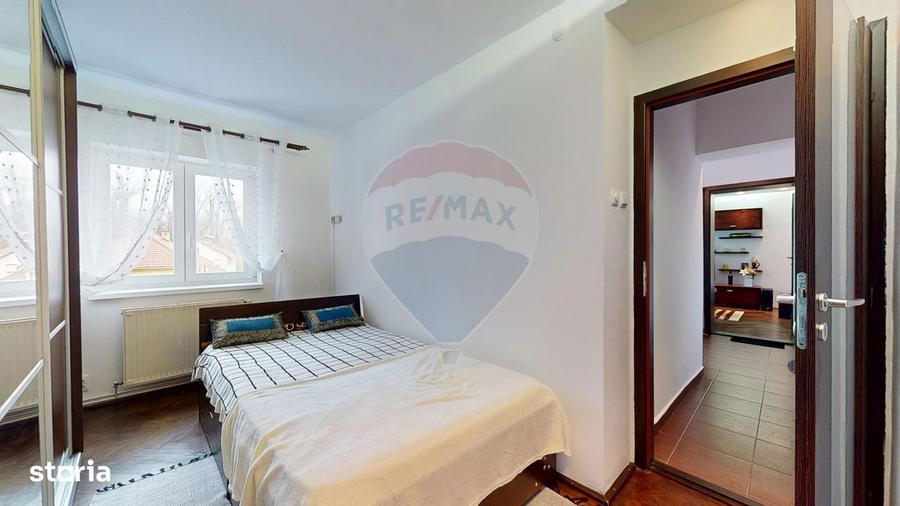 Apartament cu 2 camere decomandat, mobilat în Central