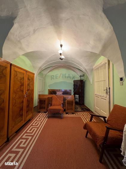 Apartament cu 4 camere în Central
