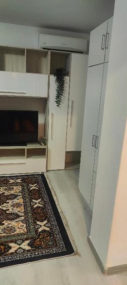 Apartament cu 2 camere semidecomandat, mobilat în Timpuri Noi