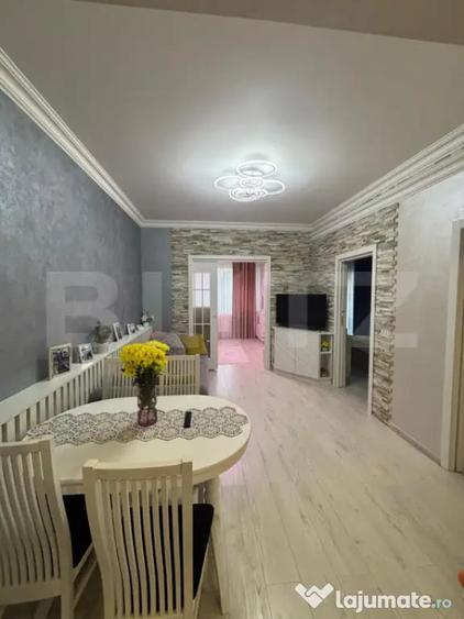 Apartament cu 3 camere decomandat în Obcini